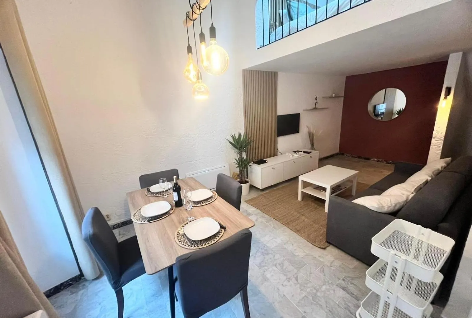 Studio Design Et Cosy A 8 Min A Pied Des Plages Cannes 0*,  France